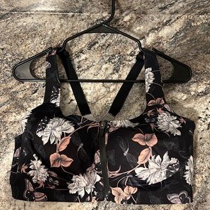 Victoria’s Secret Incredible Knockout sports bra